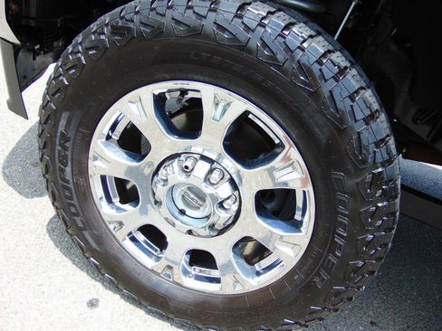 Used 2020 Ford F350 Lariat w/ Lariat Ultimate Package AWD/4WD image 64