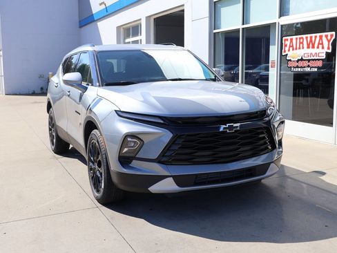 New 2026 Chevrolet Blazer LT w/ LPO, Black Sport Package AWD/4WD image 2