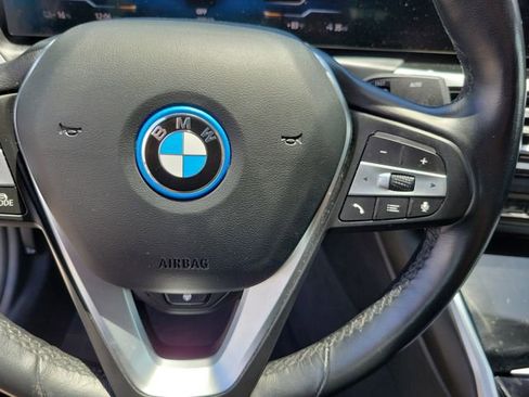 Used 2024 BMW i4 eDrive40 RWD image 23