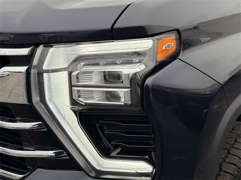 Used 2024 Chevrolet Silverado 2500 LTZ image 9