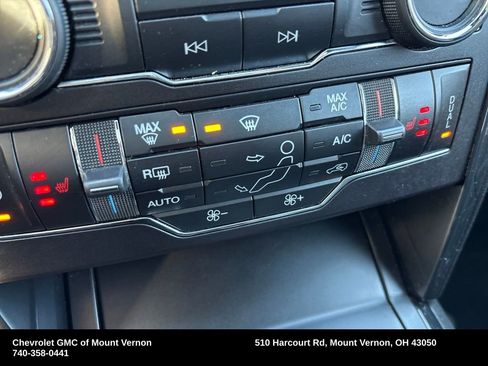 Used 2018 Ford Explorer XLT w/ Equipment Group 202A image 35