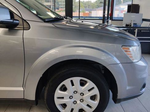 Used 2019 Dodge Journey SE w/ Connectivity Group image 8