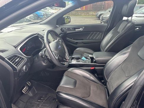 Used 2019 Ford Edge ST w/ Equipment Group 401A AWD/4WD image 5