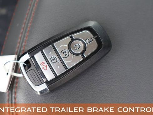 Used 2025 Ford Expedition Max Active AWD/4WD image 38