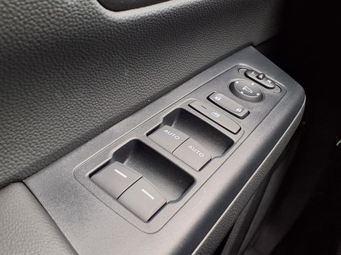 Used 2026 Honda CR-V Sport image 10