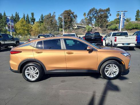 Used 2024 Buick Envista Preferred image 9