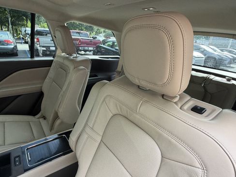 Used 2023 Lincoln Aviator Reserve w/ Equipment Group 201A AWD/4WD image 36