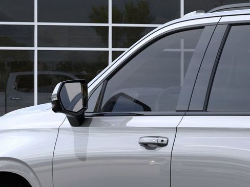 New 2026 Chevrolet Tahoe RST w/ Advanced Technology Package AWD/4WD image 12