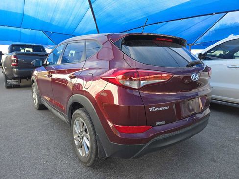 Used 2017 Hyundai Tucson SE image 3