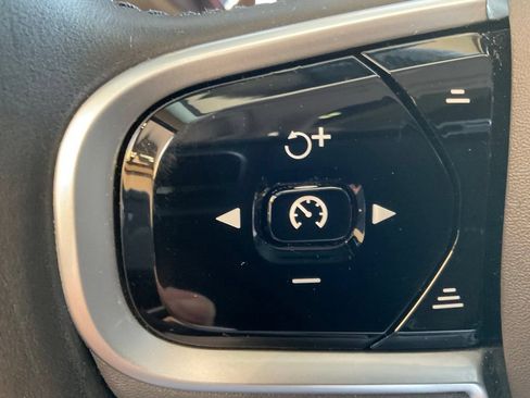 Used 2021 Volvo XC60 T6 Inscription w/ Advanced Package AWD/4WD image 12
