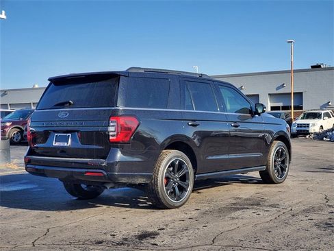 Used 2024 Ford Expedition Limited image 2