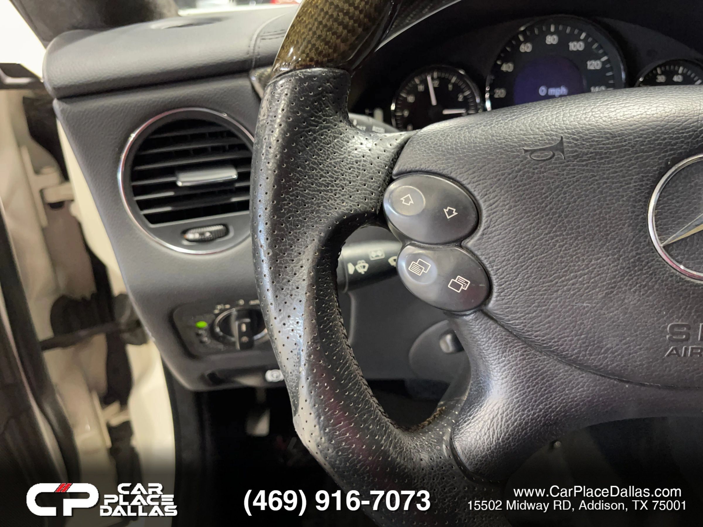 Used 2006 Mercedes-Benz CLS 500 w/ Entertainment Pkg image 32