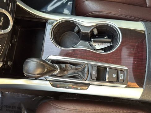 Used 2015 Acura TLX FWD image 38