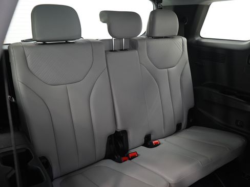 Used 2025 Hyundai Palisade SEL AWD/4WD image 15