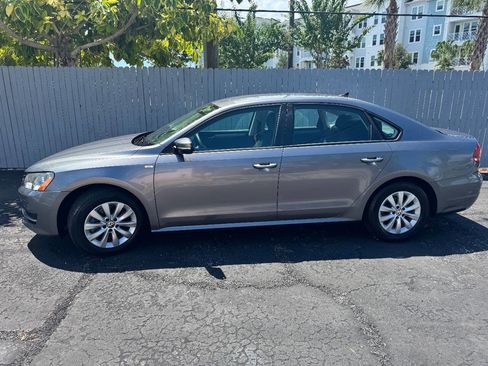 Used 2015 Volkswagen Passat 1.8T Wolfsburg Edition image 9