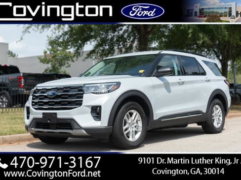 Used 2025 Ford Explorer Active w/ Active Comfort Package RWD image 1