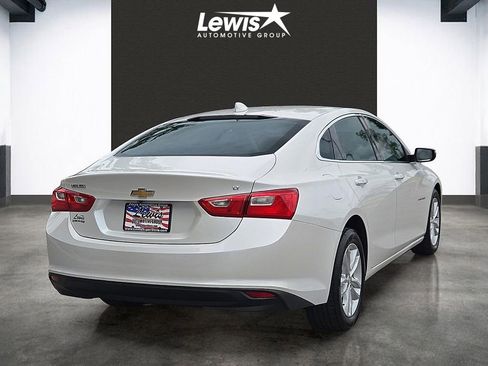 Used 2016 Chevrolet Malibu LT FWD image 4