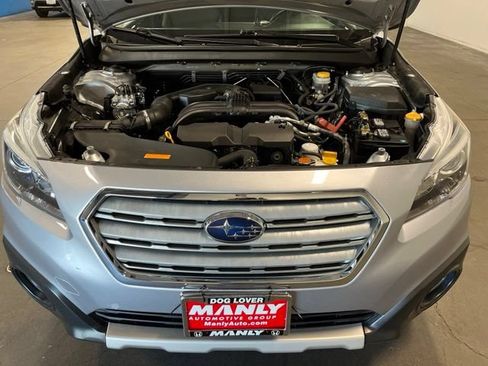 Used 2016 Subaru Outback 2.5i Limited AWD/4WD image 9