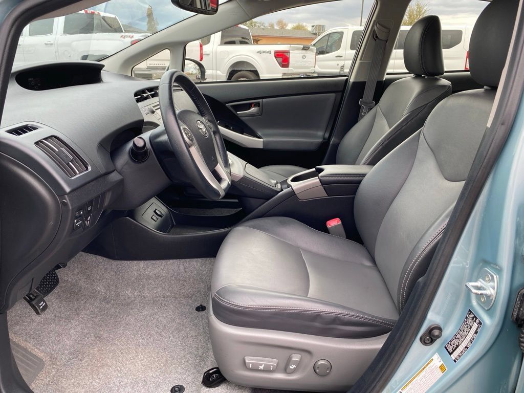 Used 2012 Toyota Prius Five FWD image 22