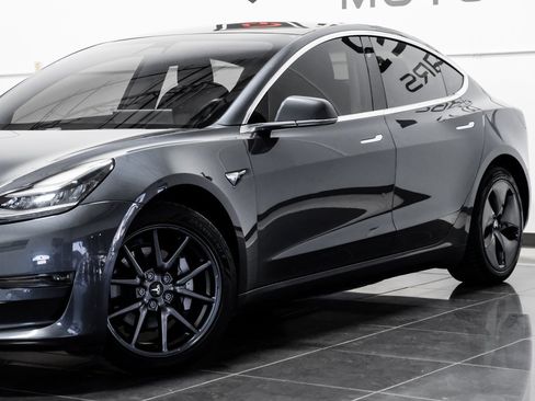 Used 2018 Tesla Model 3 Long Range image 12