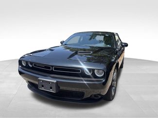 Used 2021 Dodge Challenger SXT RWD video 2