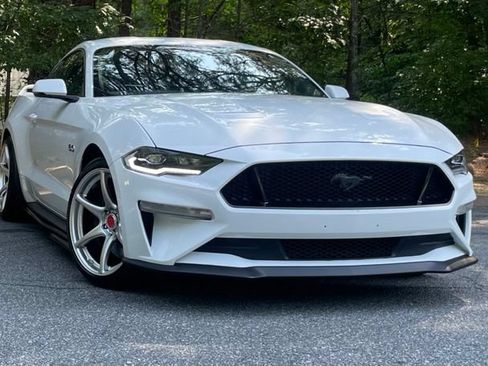 Used 2020 Ford Mustang GT Premium w/ GT Performance Package RWD image 9