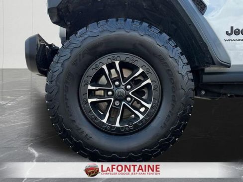 Used 2024 Jeep Wrangler Unlimited Sport AWD/4WD image 29