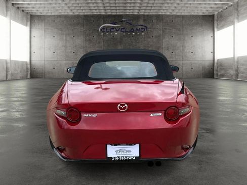 Used 2016 MAZDA MX-5 Miata Club image 4