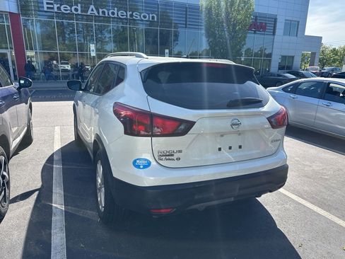 Used 2019 Nissan Rogue Sport SV image 4