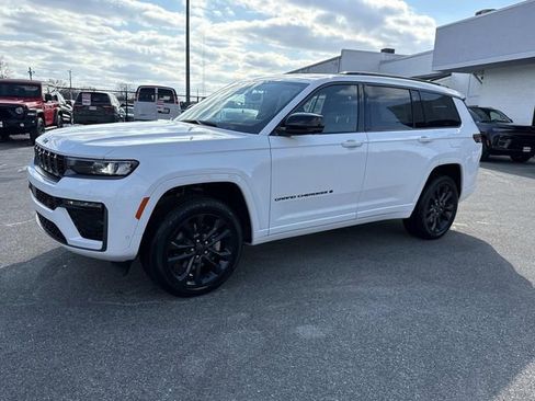 New 2026 Jeep Grand Cherokee L Limited AWD/4WD image 7