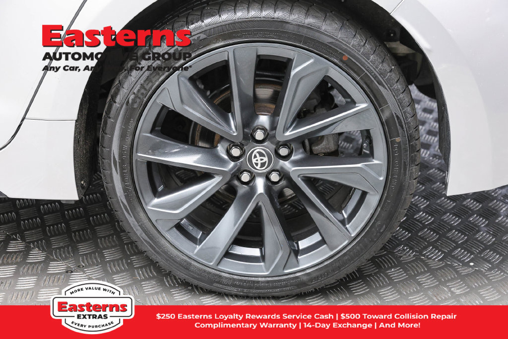 Used 2023 Toyota Corolla XSE FWD image 9