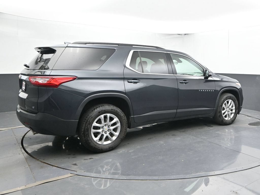 Used 2021 Chevrolet Traverse LT w/ LPO, Cargo Package AWD/4WD image 3
