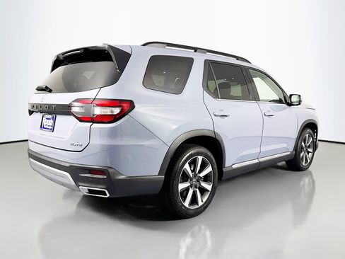 Certified 2023 Honda Pilot Elite image 5