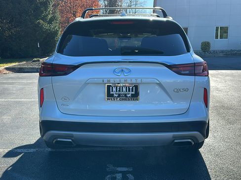 New 2025 INFINITI QX50 Luxe image 4