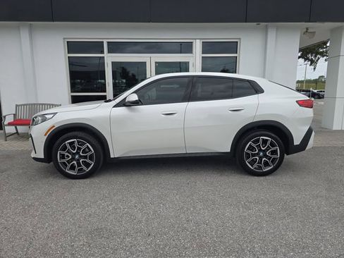 Used 2026 BMW X2 xDrive28i AWD/4WD image 4