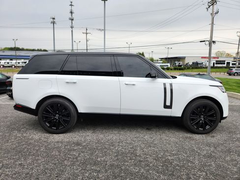 Certified 2023 Land Rover Range Rover Long Wheelbase SE AWD/4WD image 6