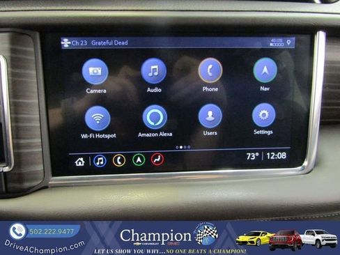 Used 2021 GMC Yukon XL Denali w/ Denali Ultimate Package AWD/4WD image 5