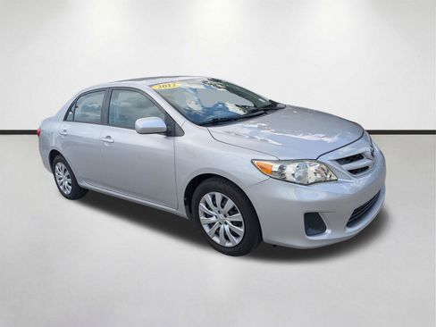 Used 2012 Toyota Corolla LE FWD image 1