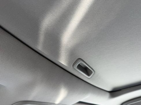 Used 2021 Honda Pilot Elite image 11