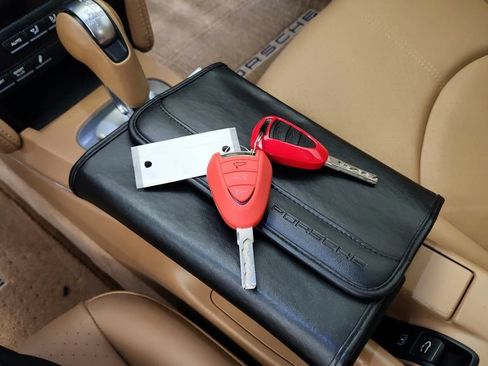Used 2009 Porsche 911 Targa 4S AWD/4WD image 36
