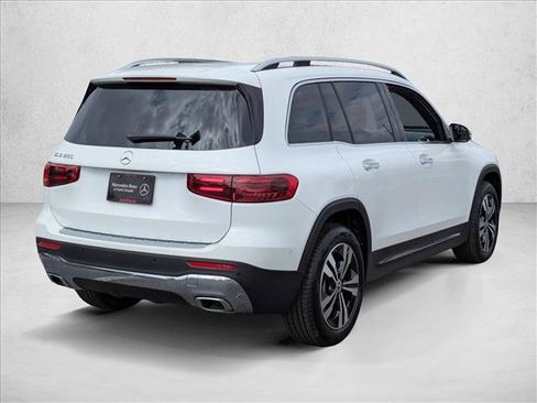 New 2026 Mercedes-Benz GLB 250 image 2