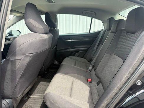 Used 2025 Toyota Camry LE image 5