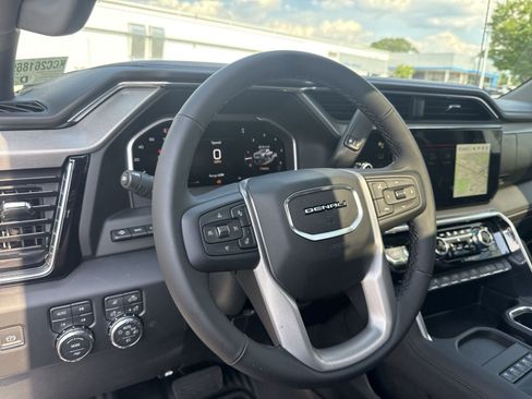New 2026 GMC Sierra 3500 Denali w/ Denali Reserve Package AWD/4WD image 15