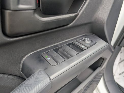 New 2026 Toyota Tacoma SR5 image 9