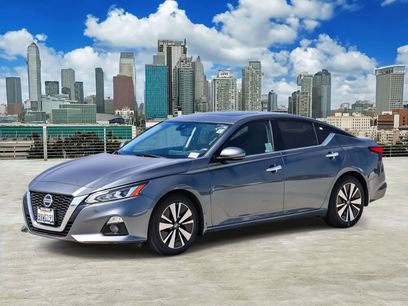 Used 2020 Nissan Altima 2.5 SV