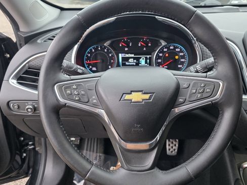 Used 2016 Chevrolet Malibu LT image 12