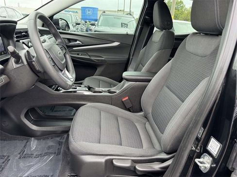 Used 2022 Chevrolet Bolt EUV LT image 11