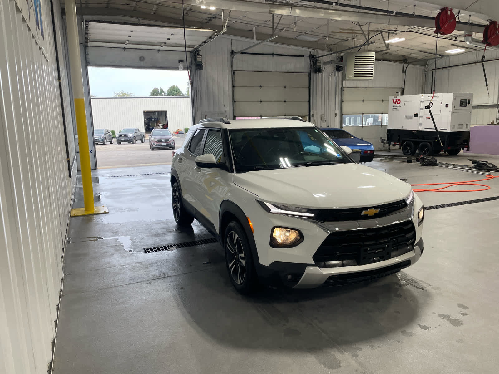 Used 2021 Chevrolet TrailBlazer LT AWD/4WD image 3