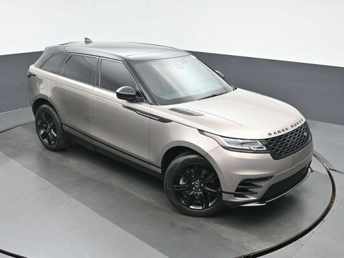Used 2023 Land Rover Range Rover Velar R-Dynamic S AWD/4WD image 32