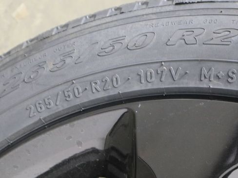 New 2025 Jeep Grand Cherokee Limited image 48